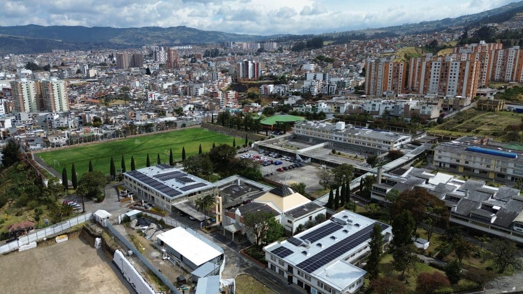 🌿 Hospital San Rafael: Aportando a la Sostenibilidad en Salud con Energía Renovable 🌞 5 DCIM100MEDIADJI_0082.JPG